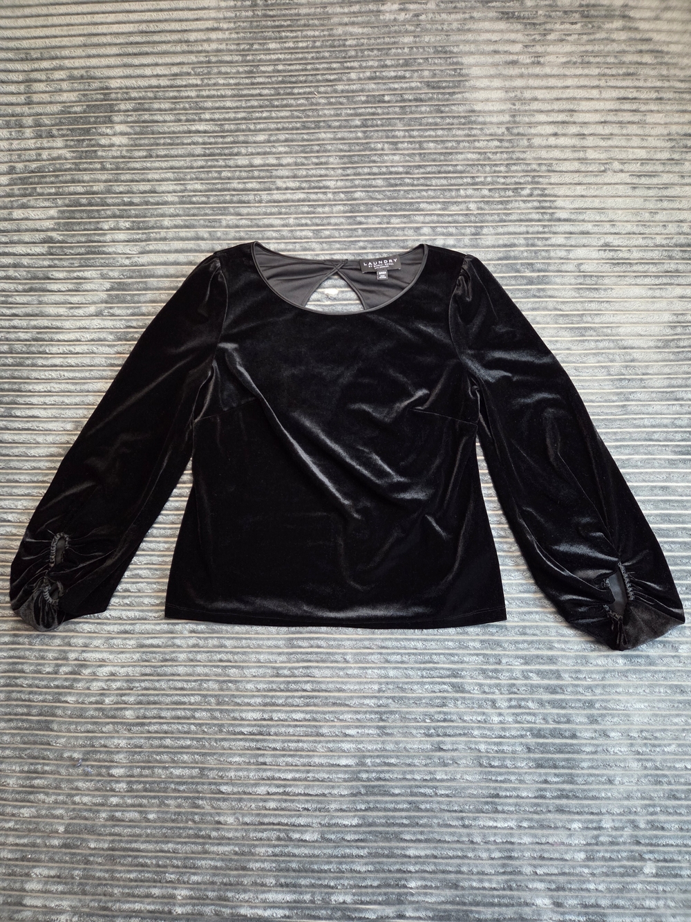 Laundry By Shelli Segal Black Velvet Long-Sleeve Scoop Neck Blouse